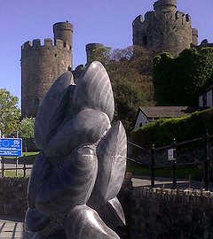 Conquest and Crossings in Conwy
